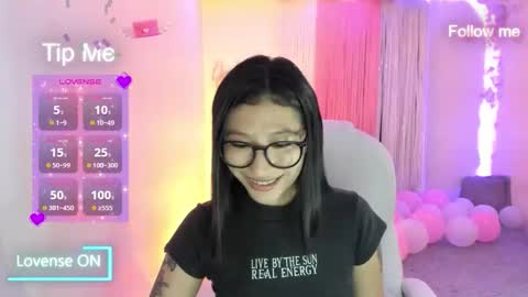 Snapshot of sofia_thomson_t chatting on 03-05-26, 02:18 Sofia Thomson online show from 03-05-26, 02:18