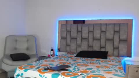 sofia_velez26 online show from 06-20-26, 11:51