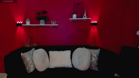 sofia_velvetx online show from 04-14-26, 02:34
