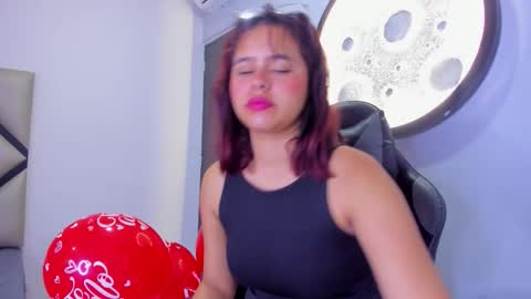 Sofa online show from 02-15-26, 12:58