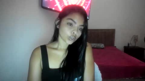 Snapshot of sofiacandy17 chatting on 10-21-25, 08:53 Danna Sofia online show from 10-21-25, 08:53