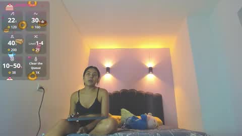 Snapshot of sofiaclaus_19 chatting on 12-23-25, 02:53 Sofia online show from 12-23-25, 02:53