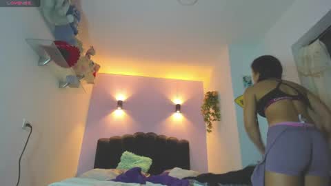 Sofia online show from 06-19-26, 04:50