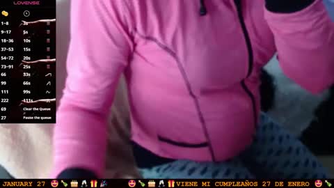 Snapshot of sofiamadisson chatting on 01-10-25, 01:09 Sofia Madisson online show from 01-10-25, 01:09