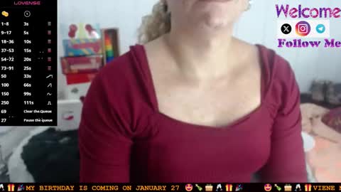 Snapshot of sofiamadisson chatting on 01-15-25, 12:47 Sofia Madisson online show from 01-15-25, 12:47