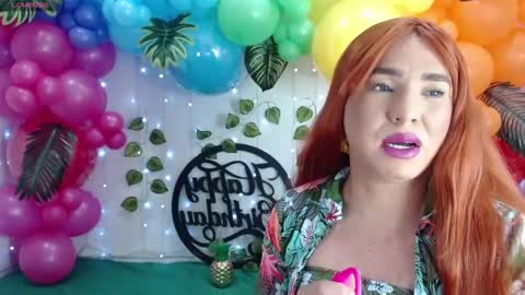 Snapshot of sofiamadisson chatting on 01-26-25, 08:45 Sofia Madisson online show from 01-26-25, 08:45