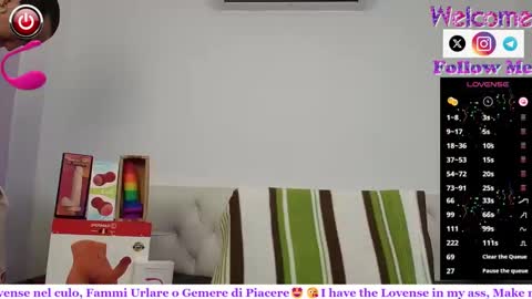 Snapshot of sofiamadisson chatting on 02-25-25, 02:00 Sofia Madisson online show from 02-25-25, 02:00