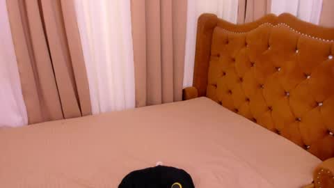 sofiamojic online show from 07-28-26, 12:48