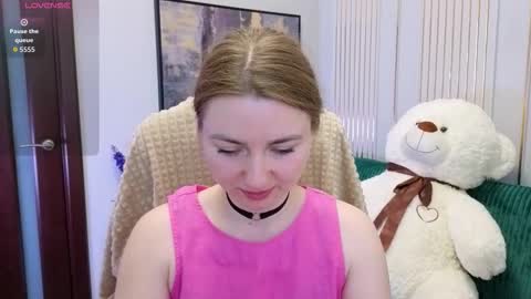 Sofia online show from 03-08-26, 01:25