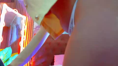 Snapshot of sofiapalmer_tay chatting on 07-20-26, 11:34 SOFI online show from 07-20-26, 11:34