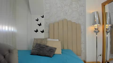 Sofia  online show from 02-10-25, 12:29