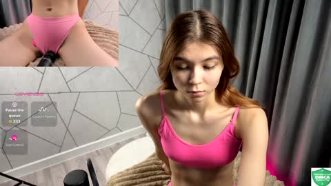 Snapshot of sofiasuper chatting on 01-17-25, 04:47 Sofia online show from 01-17-25, 04:47