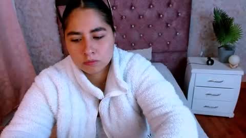 SOFIA online show from 02-15-26, 03:09