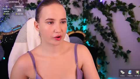 Sofie online show from 09-22-25, 04:31