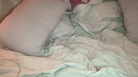 Snapshot of sofiedxx chatting on 02-06-25, 05:35 sofiedxx online show from 02-06-25, 05:35