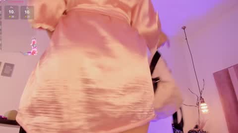 Snapshot of sofiesoft chatting on 01-28-25, 01:49 Sofie online show from 01-28-25, 01:49