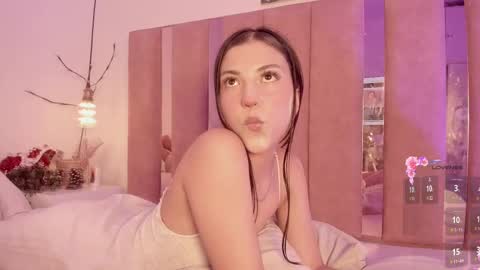 Snapshot of sofiesoft chatting on 03-11-25, 01:12 Sofie online show from 03-11-25, 01:12