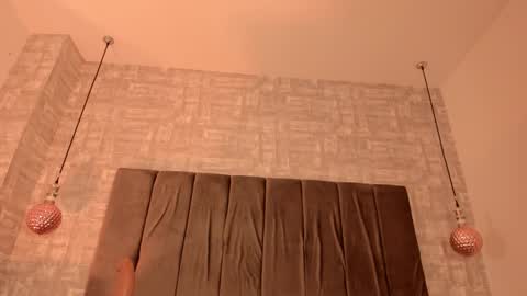 Snapshot of sofiesoft chatting on 10-16-25, 01:17 Sofie online show from 10-16-25, 01:17