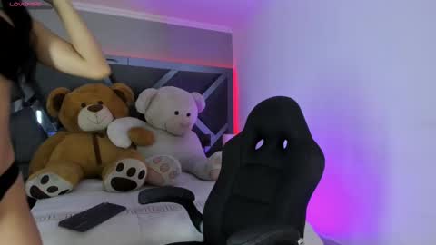  sofie  online show from 10-01-25, 07:53