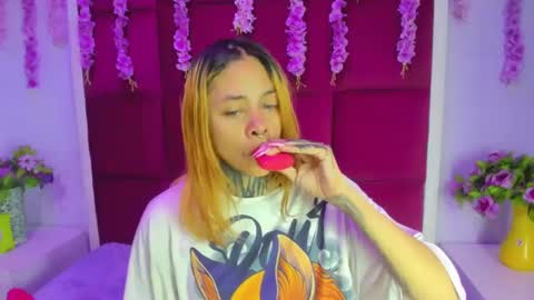 Snapshot of sofii_anal_ chatting on 10-02-25, 02:40 sofii_anal_ online show from 10-02-25, 02:40