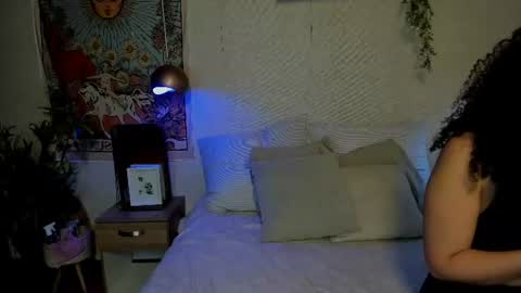 sofii_wild online show from 06-17-26, 11:56