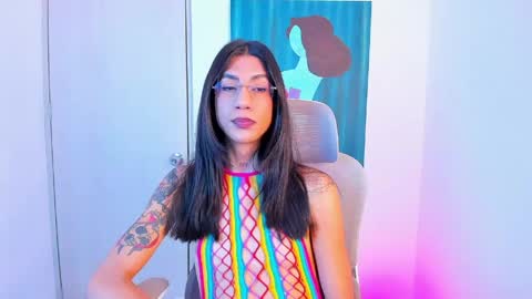 Snapshot of sofiia_grey_ chatting on 04-29-26, 05:17 Sofi online show from 04-29-26, 05:17