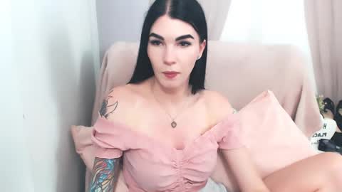Snapshot of sofiiadream chatting on 06-18-26, 07:18 sofiiadream online show from 06-18-26, 07:18