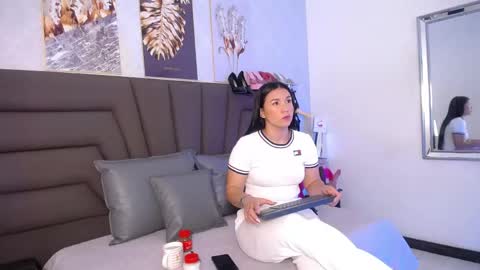      online show from 05-18-26, 11:16