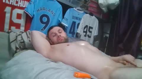 Snapshot of soflogrown97 chatting on 02-06-26, 03:44 Mason Muscles online show from 02-06-26, 03:44