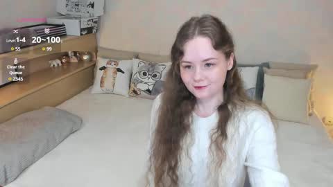 Snapshot of soft_purr_kitty chatting on 03-05-25, 08:21 Mia online show from 03-05-25, 08:21
