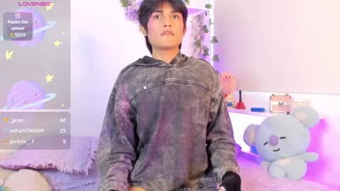 Snapshot of soft_thiago chatting on 07-28-26, 12:48 Thiago online show from 07-28-26, 12:48