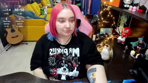 Sofie online show from 01-22-25, 05:16