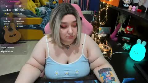 Sofie online show from 02-11-25, 05:05