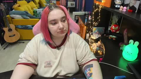 Sofie online show from 02-13-25, 02:23