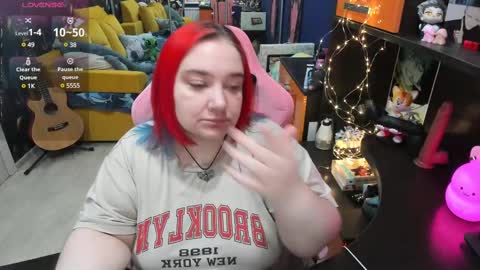 Sofie online show from 03-04-25, 02:49