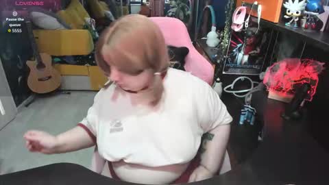 Sofie online show from 09-11-25, 03:17