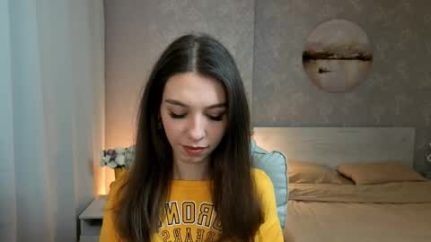 Snapshot of softwine chatting on 09-15-25, 04:29 Kelly online show from 09-15-25, 04:29