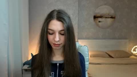 Snapshot of softwine chatting on 09-18-25, 03:58 Kelly online show from 09-18-25, 03:58