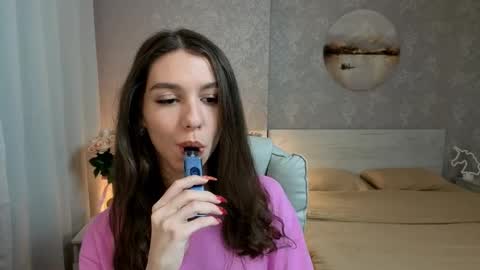 Snapshot of softwine chatting on 09-28-25, 04:23 Kelly online show from 09-28-25, 04:23