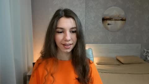 Snapshot of softwine chatting on 10-26-25, 01:50 Kelly online show from 10-26-25, 01:50