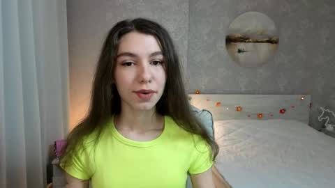 Snapshot of softwine chatting on 11-16-25, 01:06 Kelly online show from 11-16-25, 01:06