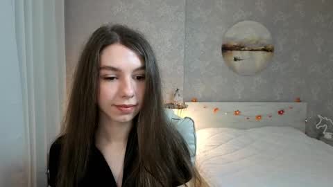 Snapshot of softwine chatting on 11-18-25, 03:49 Kelly online show from 11-18-25, 03:49