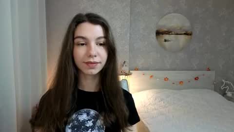 Snapshot of softwine chatting on 11-20-25, 12:05 Kelly online show from 11-20-25, 12:05