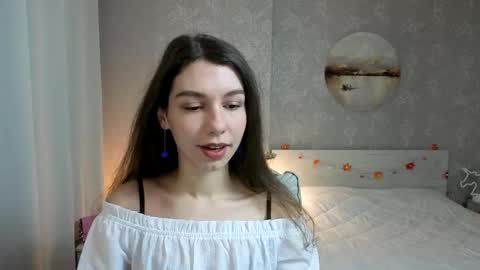 Snapshot of softwine chatting on 11-23-25, 01:11 Kelly online show from 11-23-25, 01:11