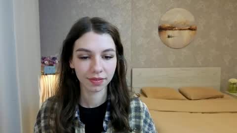 Kelly online show from 04-21-26, 03:17