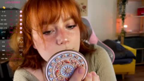 Snapshot of sofy_benson chatting on 06-04-26, 01:39 Sofy online show from 06-04-26, 01:39