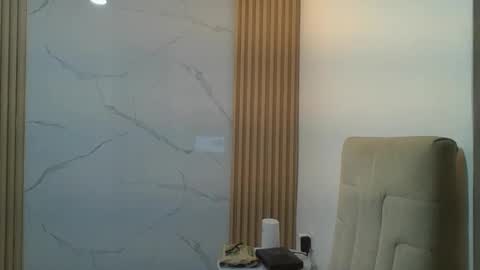 Snapshot of sofy_sexxi chatting on 09-27-25, 02:05 sofy_sexxi online show from 09-27-25, 02:05