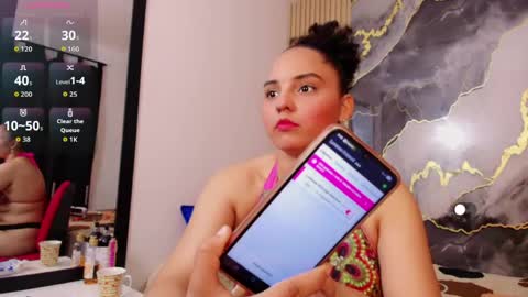 Sol Latiana online show from 05-27-26, 12:13
