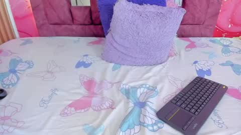 Snapshot of sol_stephanny chatting on 05-09-26, 06:35 Sol online show from 05-09-26, 06:35