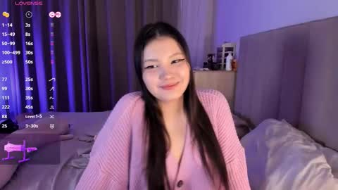 Snapshot of solar_marin chatting on 03-15-26, 09:43 Rin online show from 03-15-26, 09:43